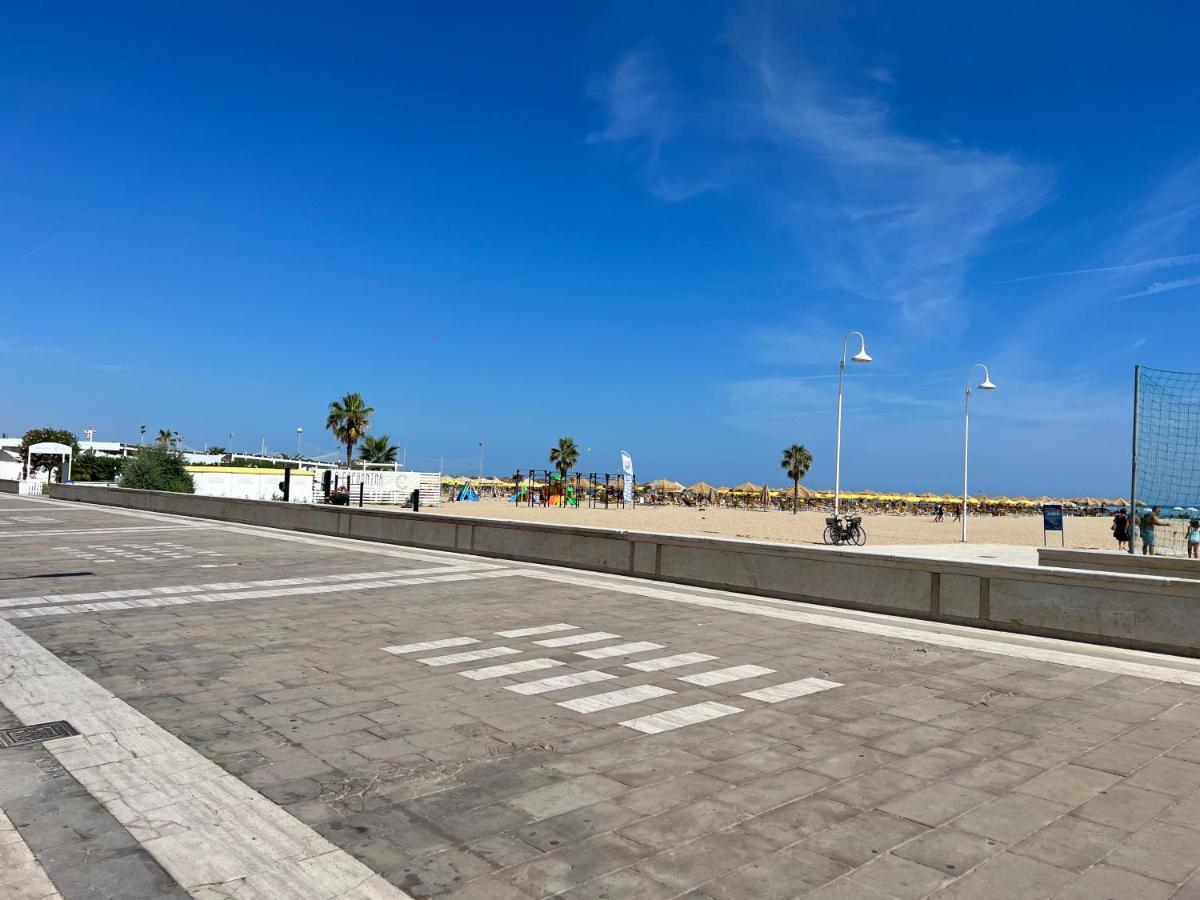 "Casa Incantevole" Fronte Mare Pescara - Appartamento Via Buozzi 외부 사진