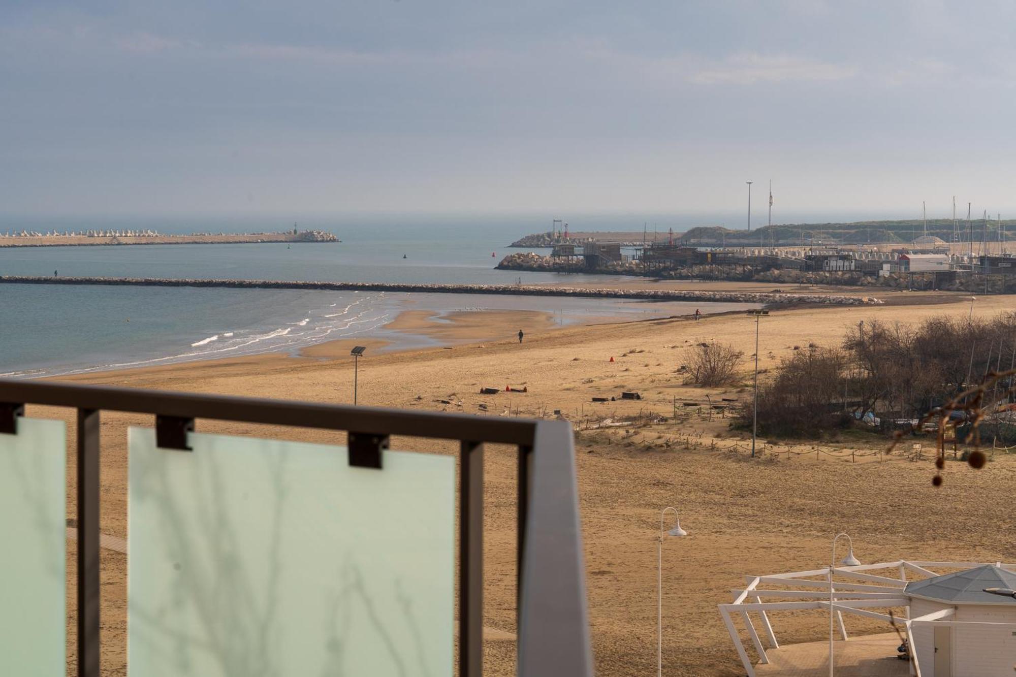 "Casa Incantevole" Fronte Mare Pescara - Appartamento Via Buozzi 외부 사진