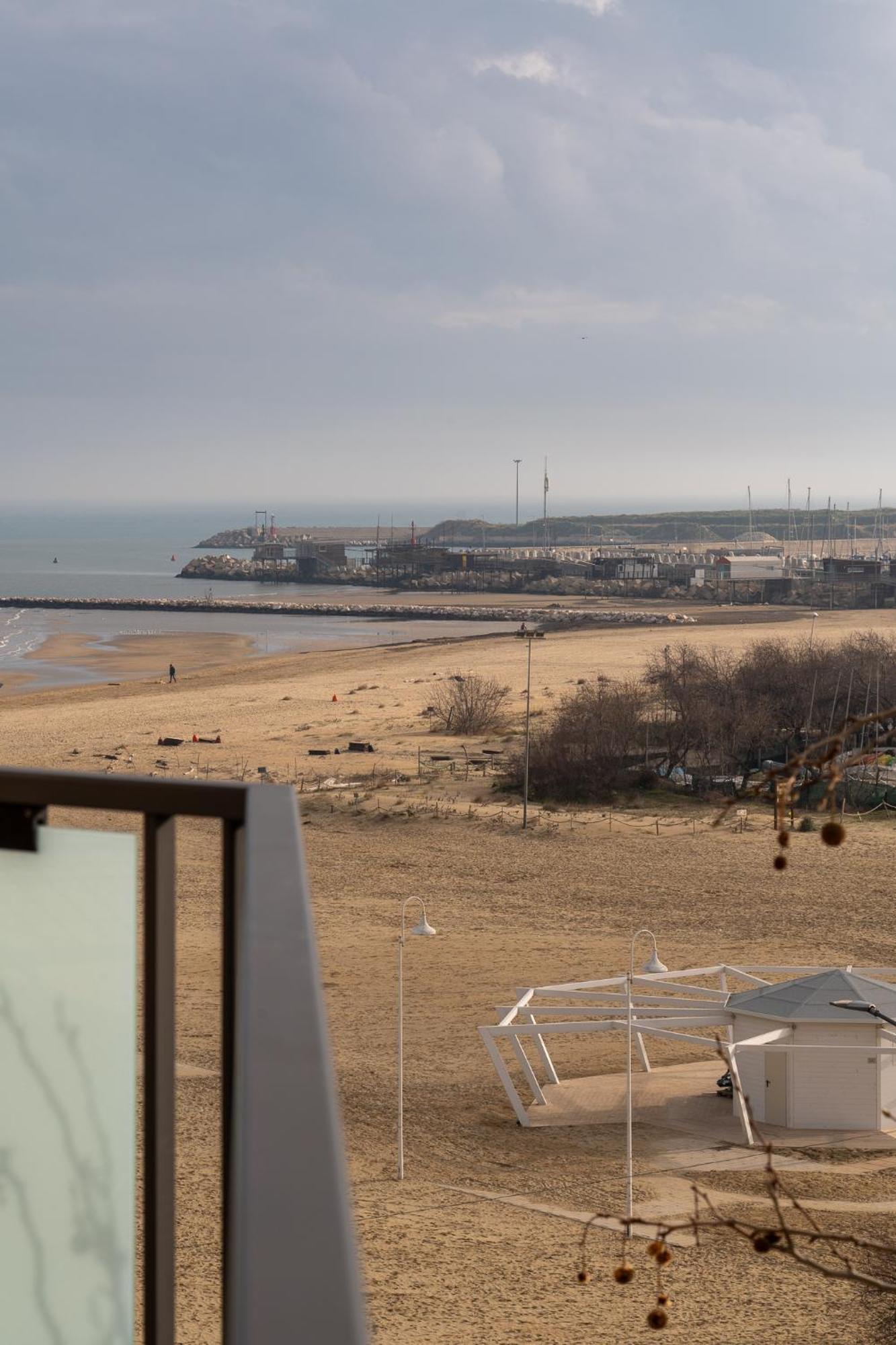 "Casa Incantevole" Fronte Mare Pescara - Appartamento Via Buozzi 외부 사진